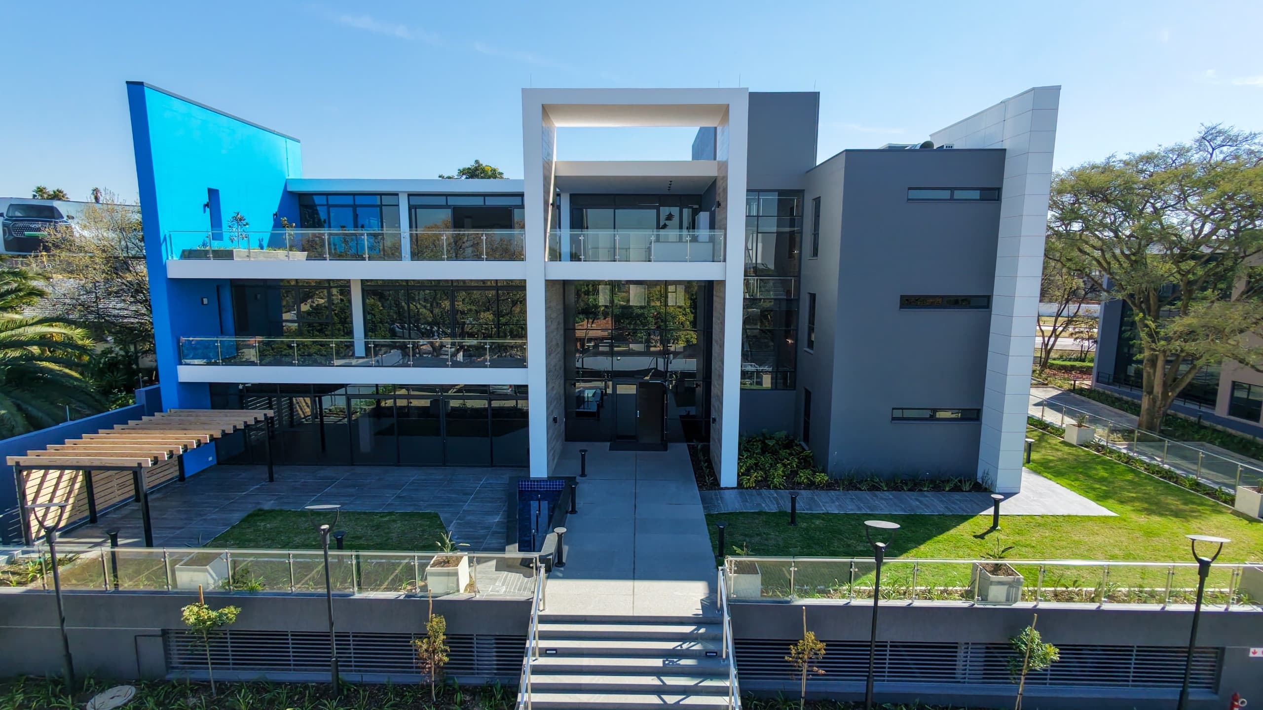 Exclusive 697m2 2nd-Floor Office with Signature Entertainment Patio | Culross On Main, Bryanston