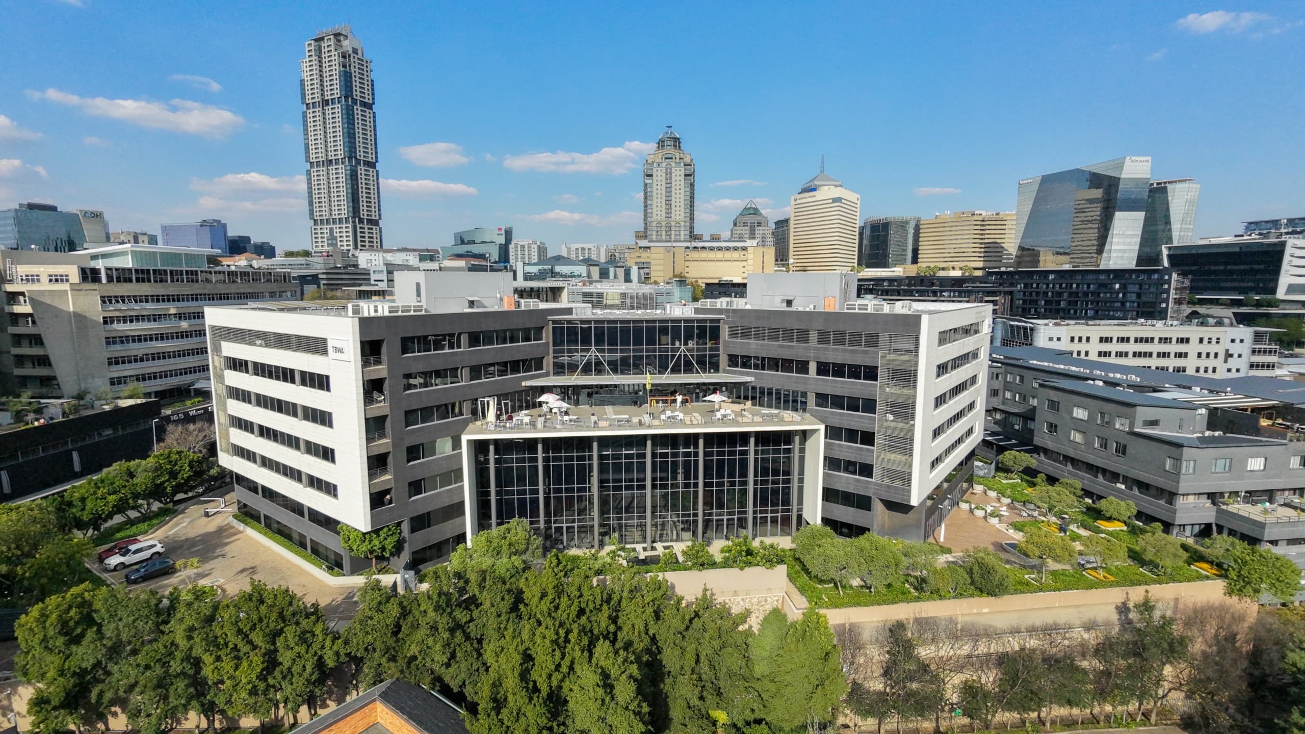 Move-In Ready 194m2 3rd-Floor Fitted Suite with Balcony | 3 Sandown Valley Crescent, Sandton