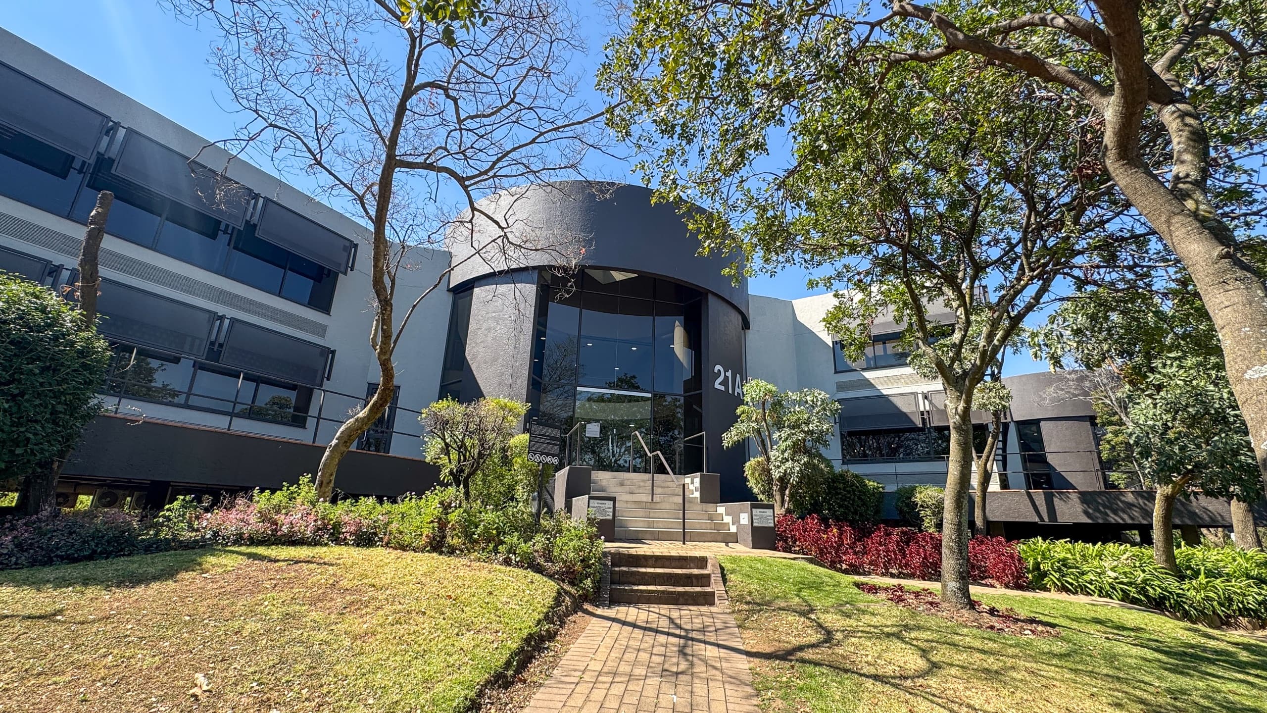 Turnkey 432m2 1st-Floor Suite with Dual Boardrooms & Executive Offices | Woodlands Office Park, Woodmead