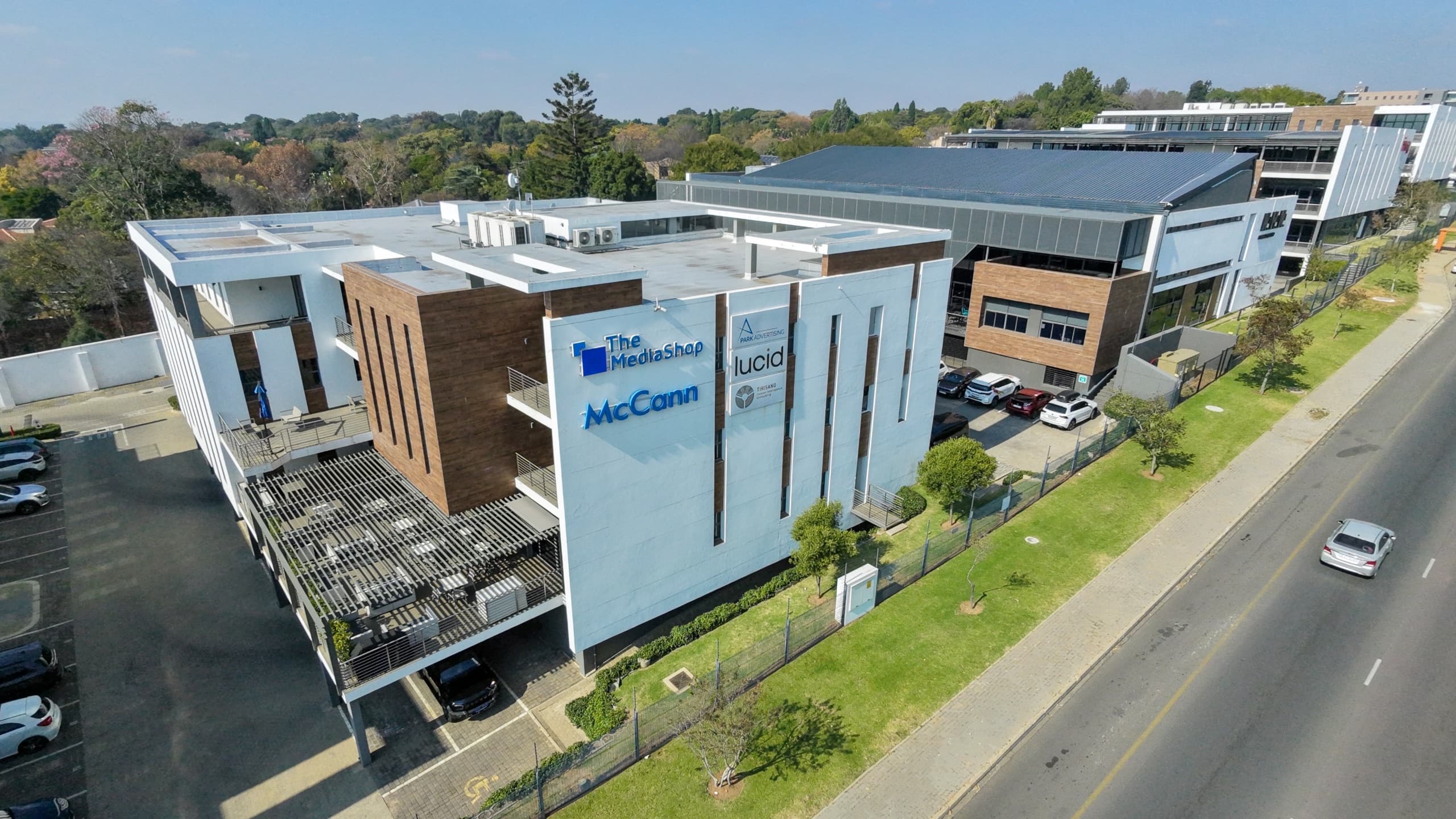 Modern 119m2 2nd-Floor Office Suite with Fitted Bar Kitchen & Rooftop Patio | Bryanston Main Straight, Bryanston