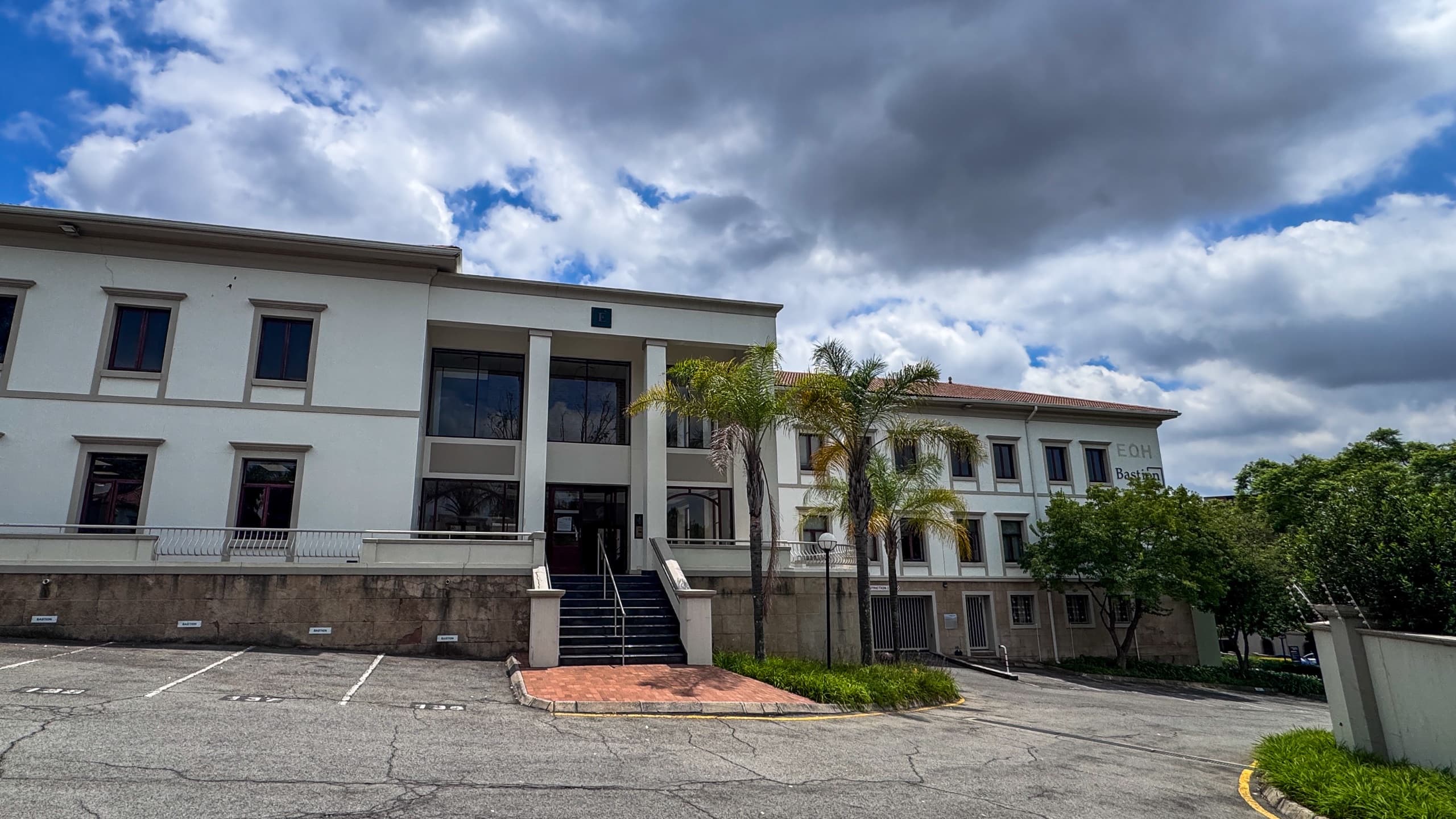 Creative 1,627m2 Full 1st-Floor Turnkey Corporate Suite with Building Signage | Pinmill Farm Office Park, Sandton