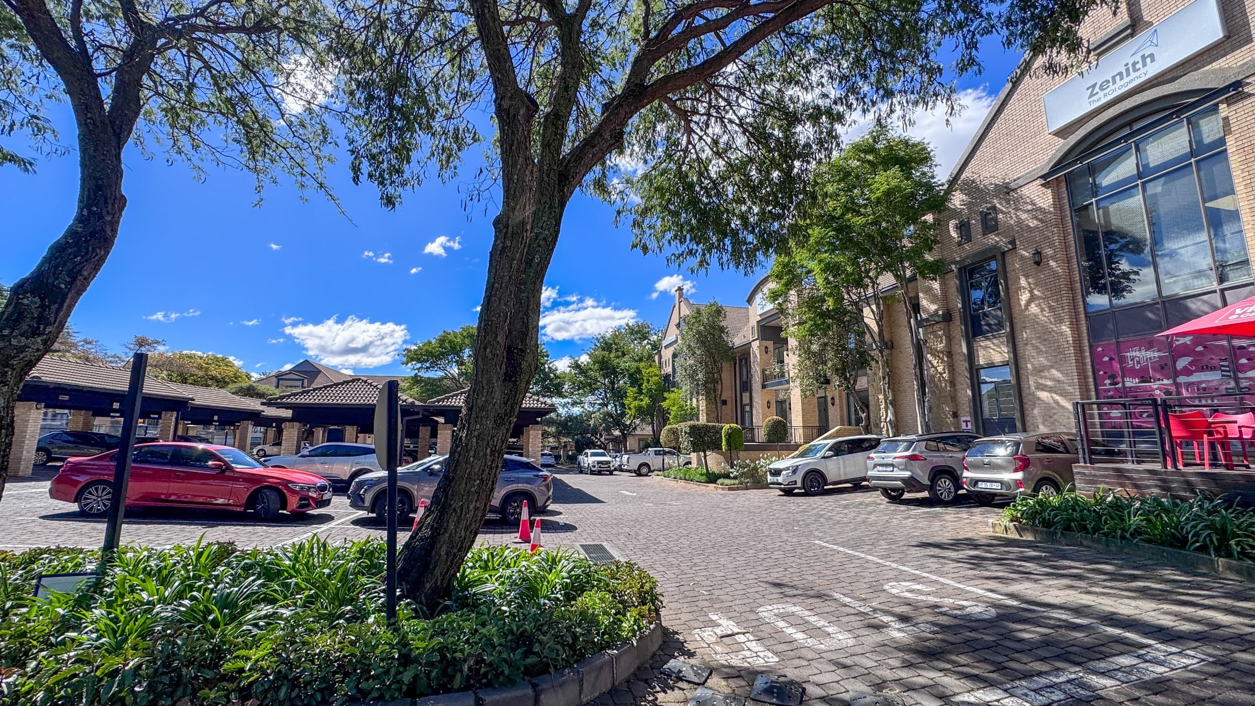 Turnkey 419m2 1st-Floor Fitted Suite with Dual Entrance | Silver Stream Business Park, Bryanston