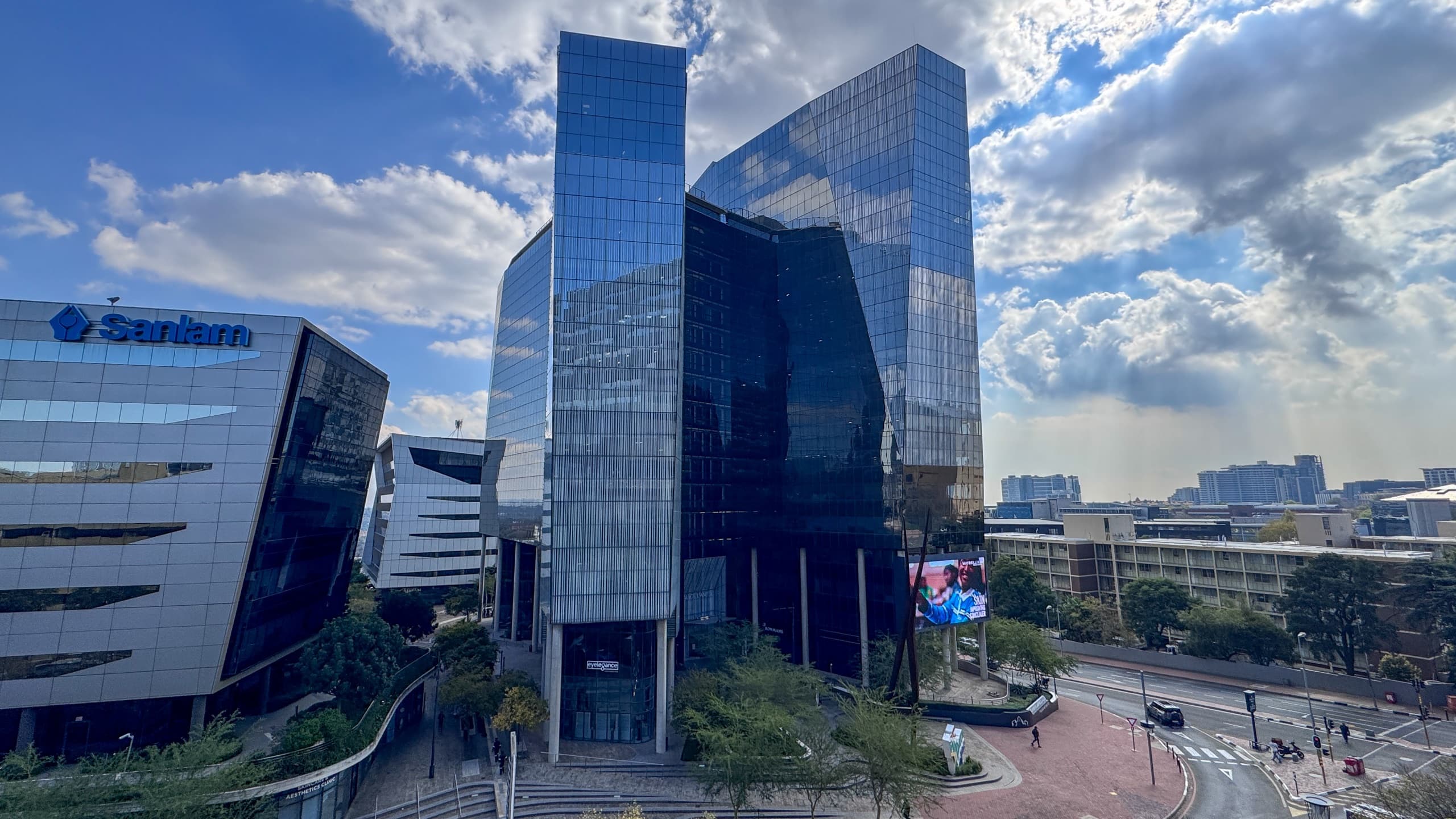 Unique Multilevel 262m2 Industrial-Style Workspace | Piazza Level, Alice Lane