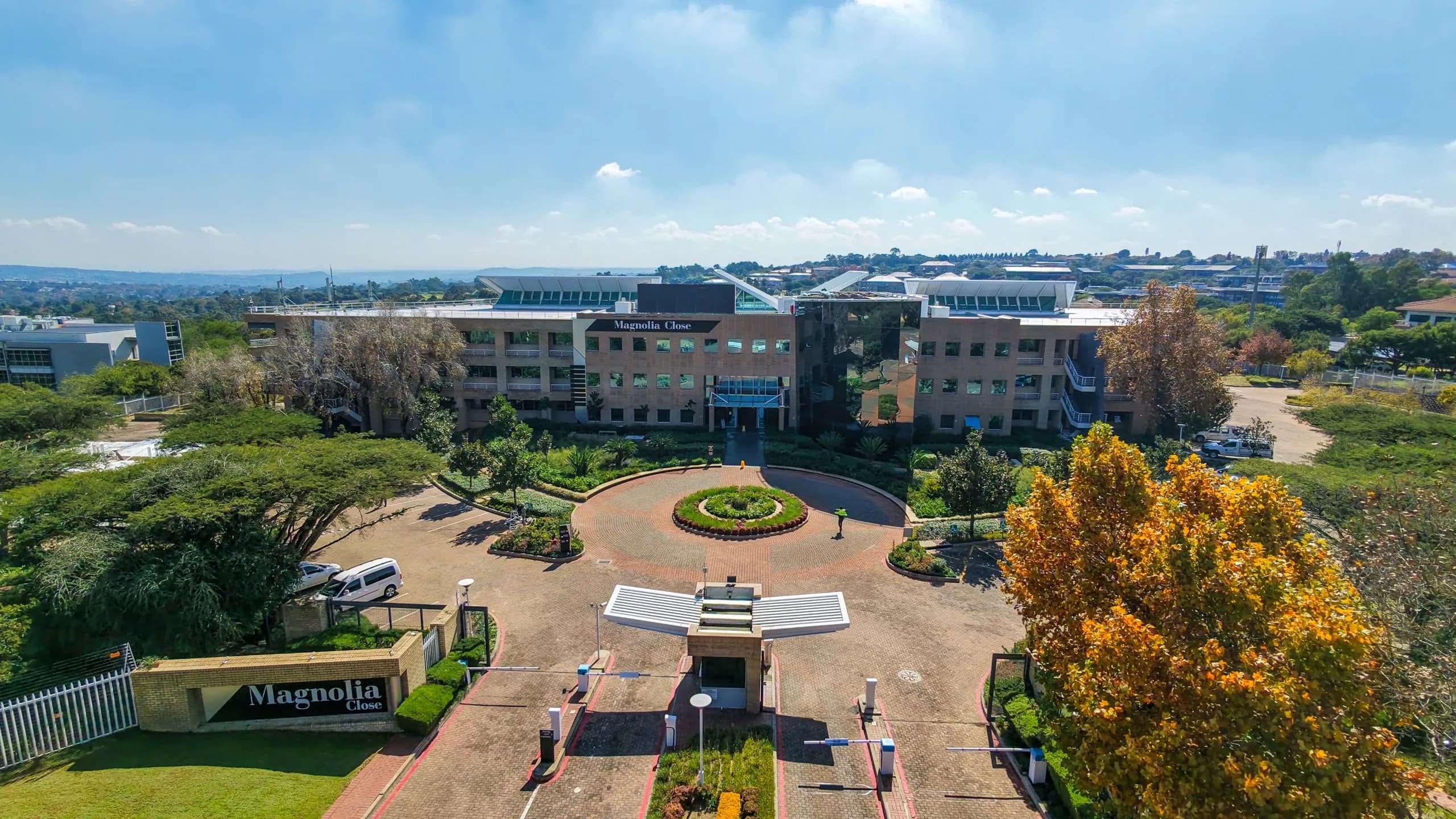 Expansive 1,195m2 1st-Floor A-Grade Office with 96m2 Balcony & Scalable Footprint | Magnolia Close, Woodmead