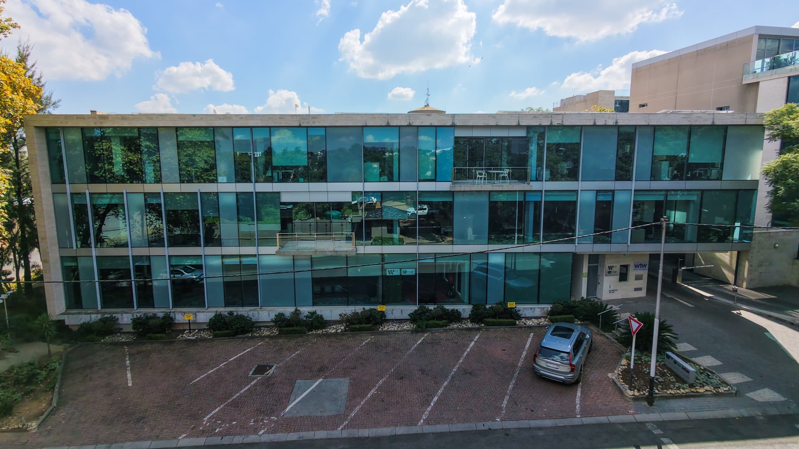 Light-Filled 664m2 North-Facing P-Grade Office Suite with Suburban Views | Illovo Edge, Illovo