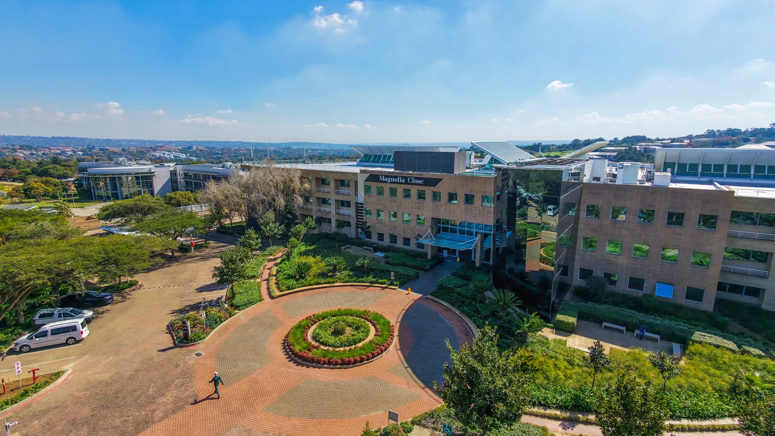 Pristine 777m2 1st-Floor A-Grade Office with 44m2 Balcony & Scalable Footprint | Magnolia Close, Woodmead