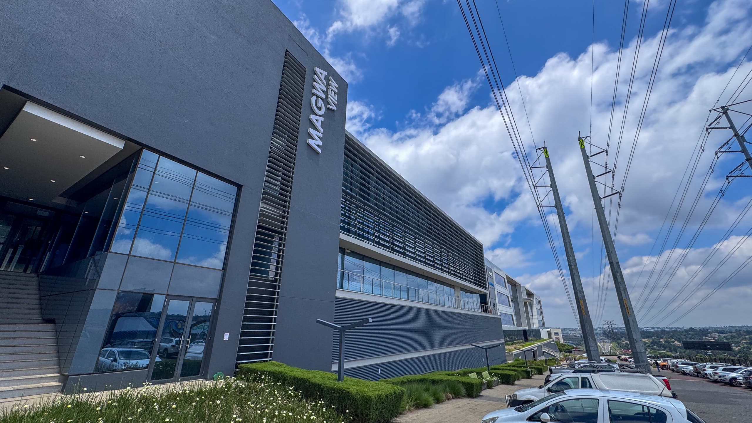 2,918m² Fitted Office to Rent at Magwa View