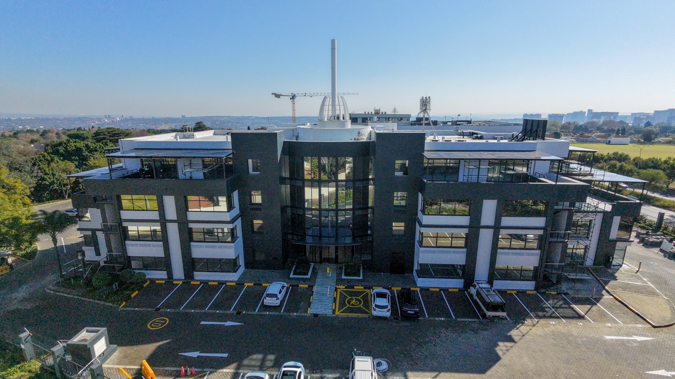 Refurbished 814m2 Ground-Floor Wing with Dual-Access Layout | Building 1, Commerce Square, Illovo