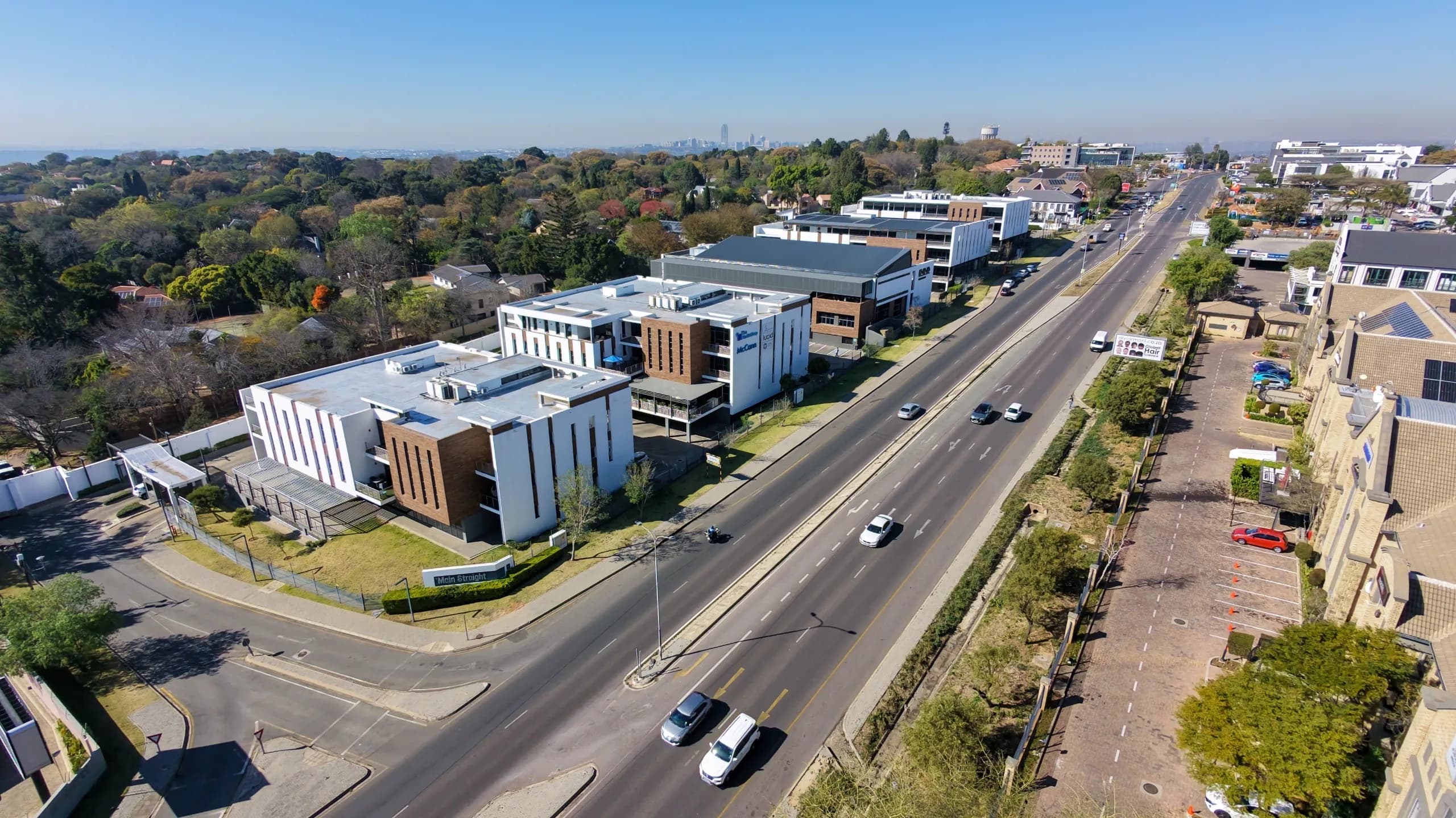 Bryanston Main Straight