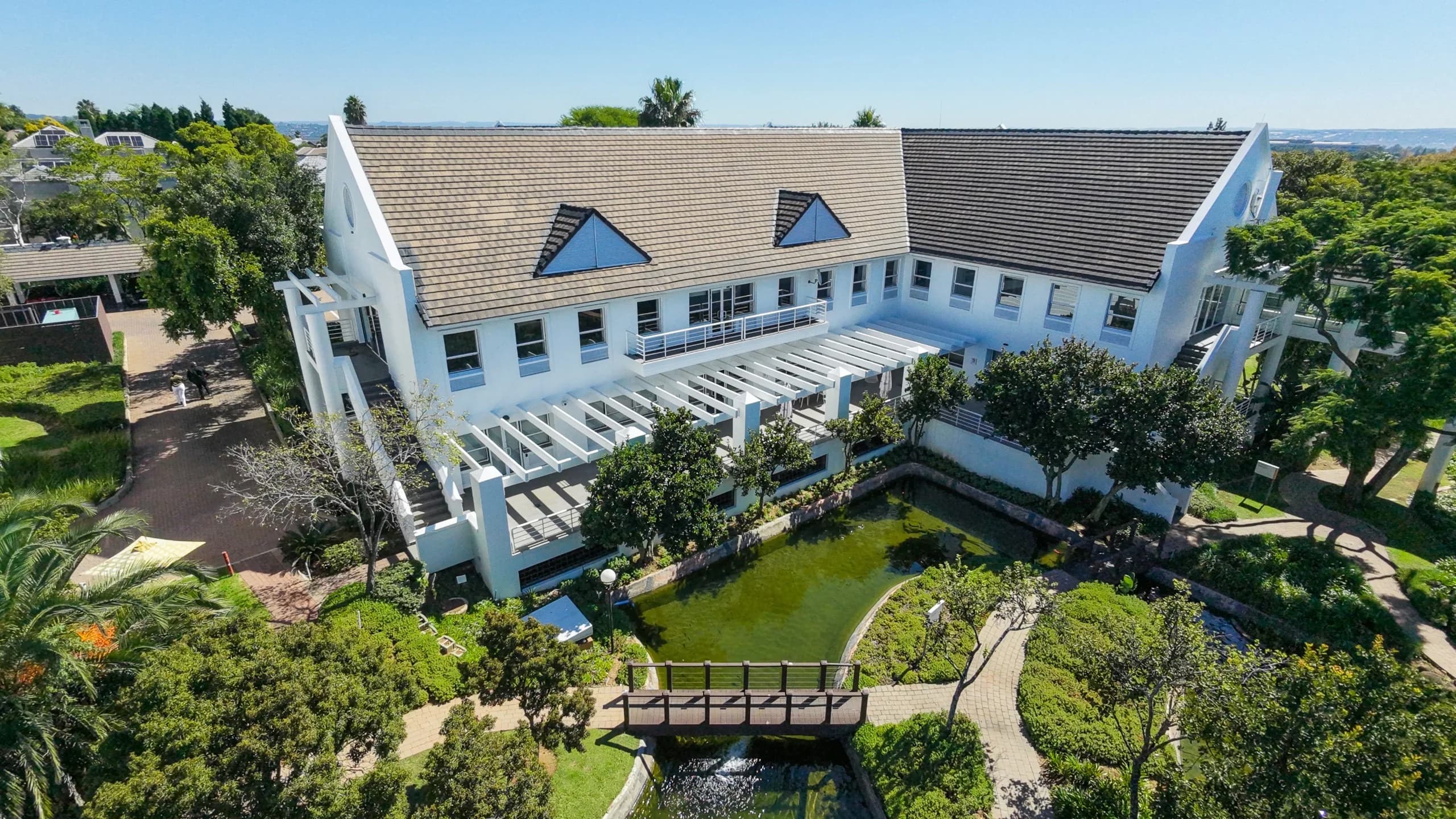 Modern 667m2 1st-Floor Fitted Suite with Balconies & Garden Pond Views | Woodmead Estate, Woodmead